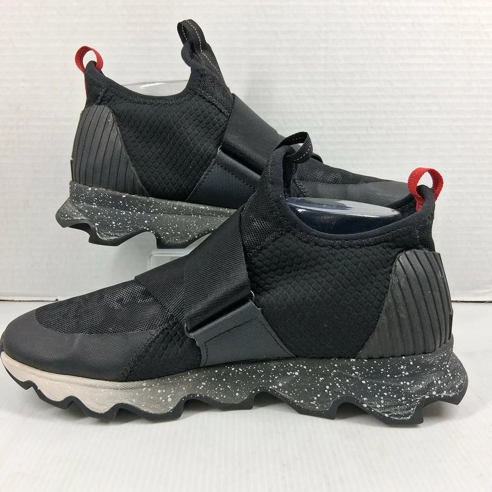 Sorel Kinetic Impact Strap Black Speckled Scalloped Sole Sneakers LL3645-011 10